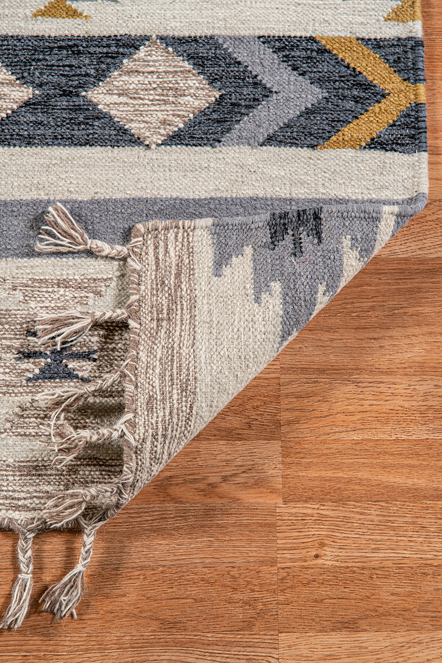 Artifacts IVORY Main Image