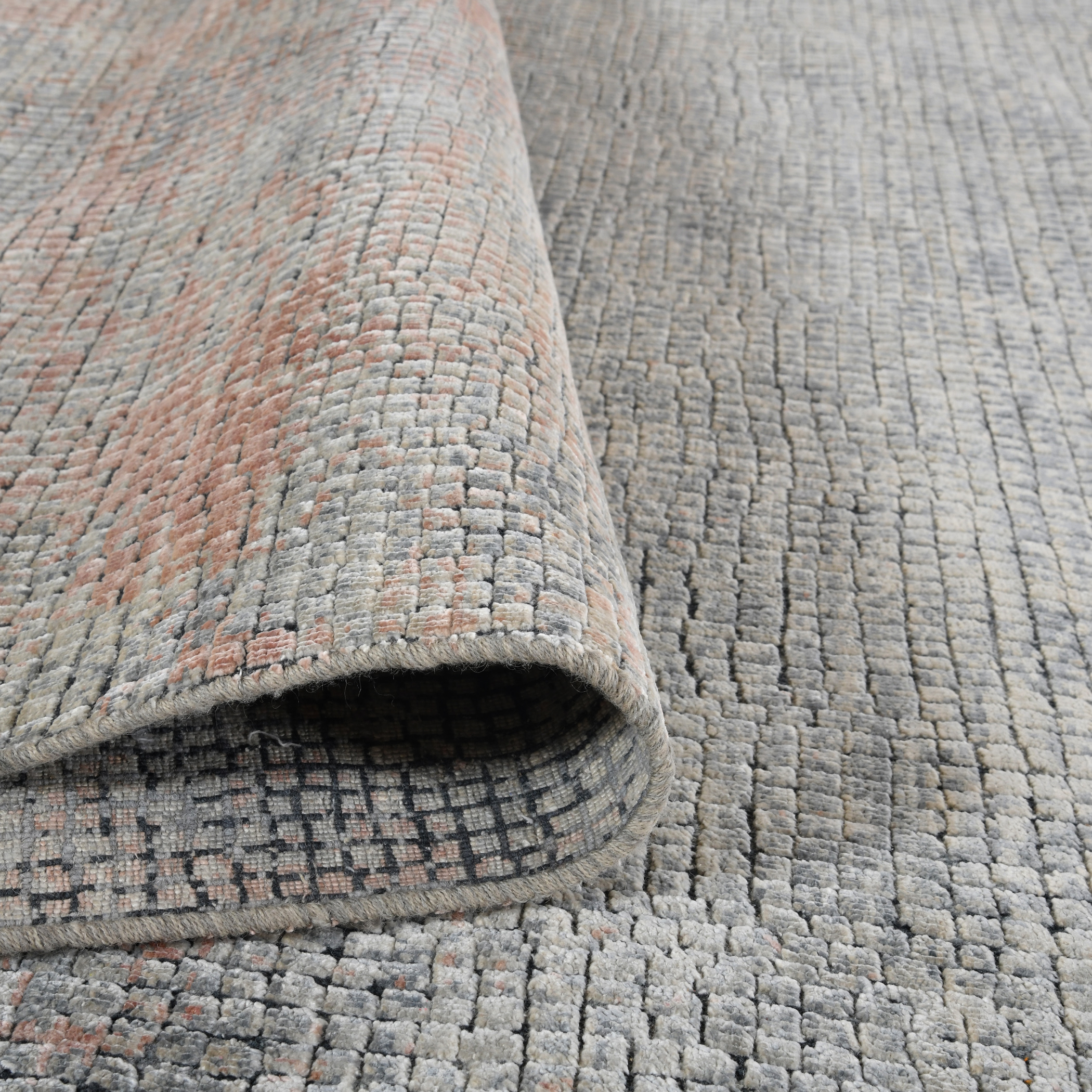 EMERALD-EME-96-TITANIUM Main Image