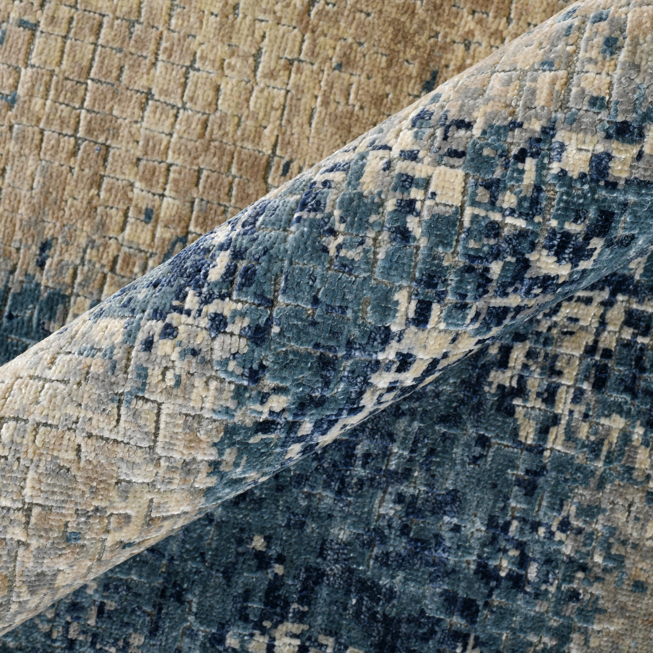 EMERALD-EME-99-WHITE ICE Main Image