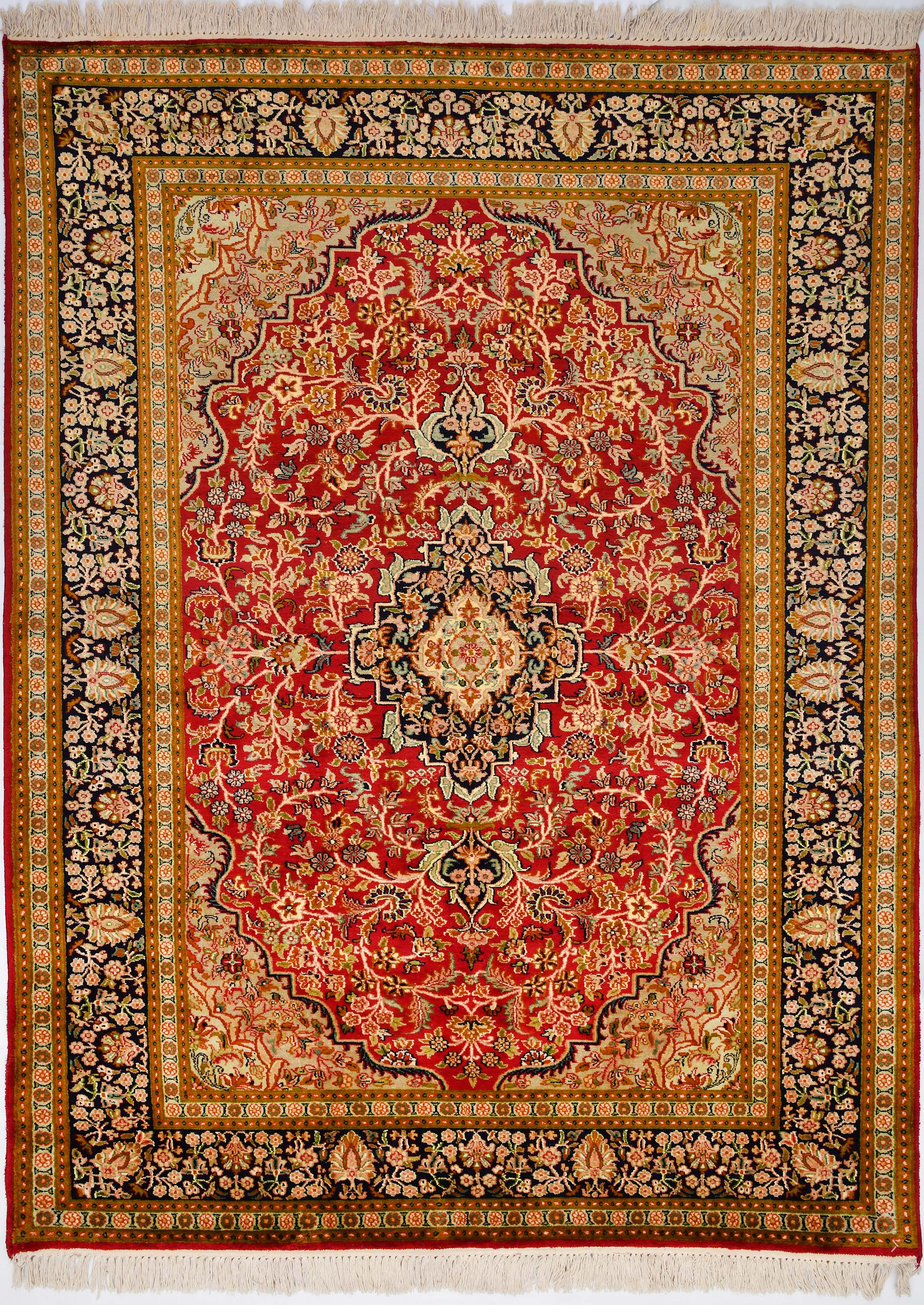 GULMARG GUL-25 RED BLACK Main Image