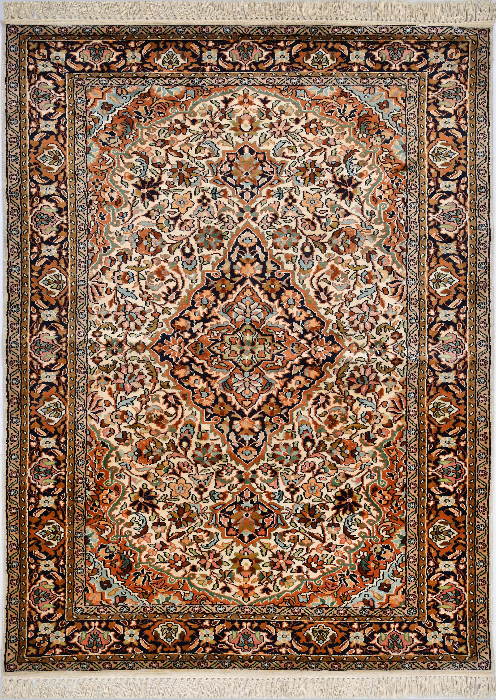 GULMARG GUL-40 IVORY BLACK Main Image