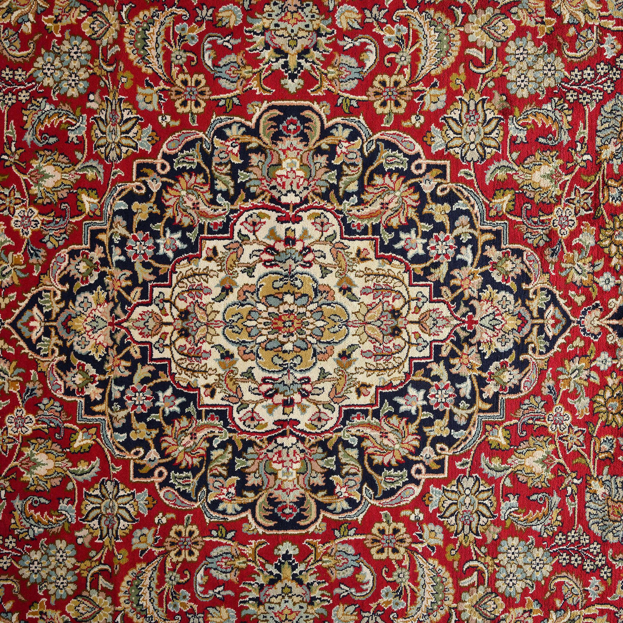 GULMARG GUL-81 RED IVORY Main Image