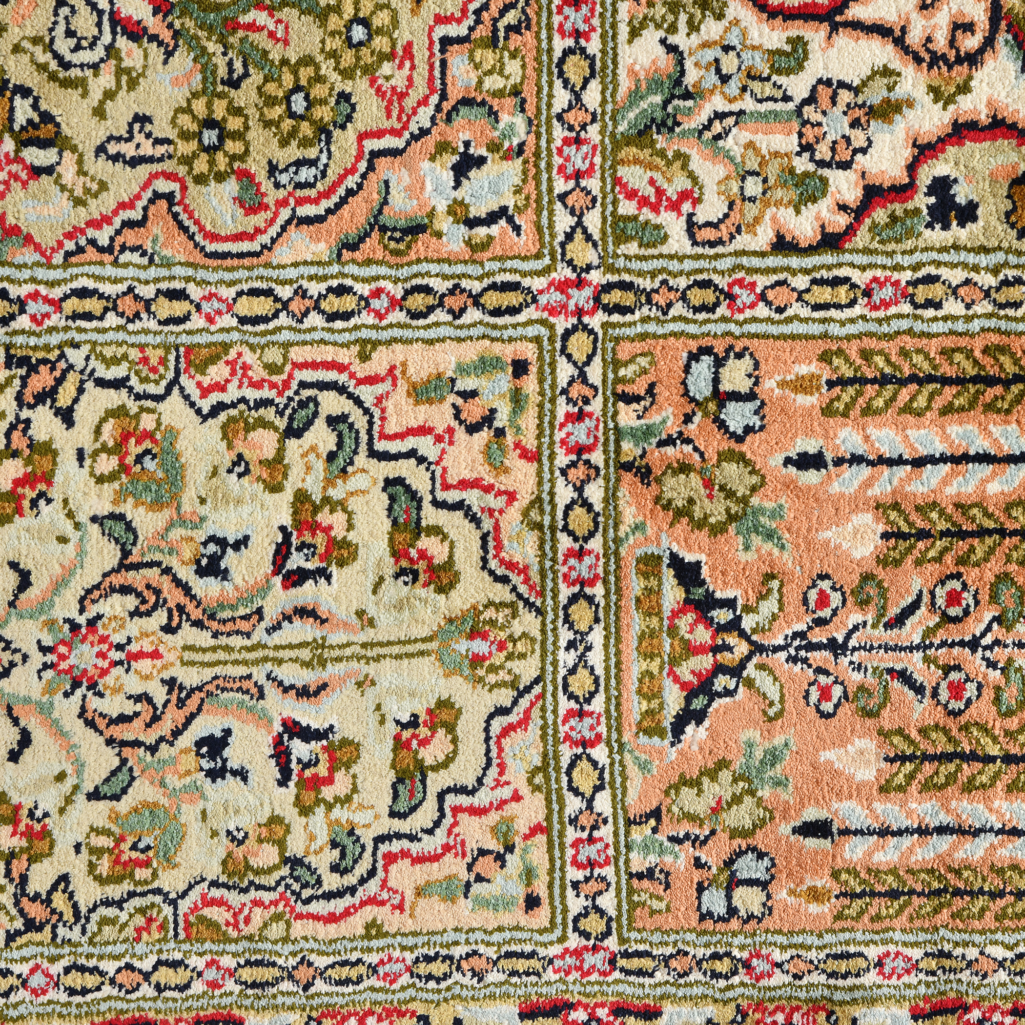 GULMARG GUL-94 IVORY RED Main Image