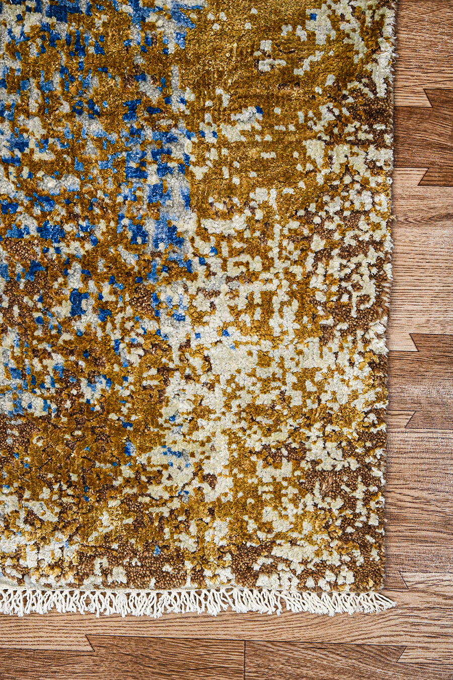Hand Knotted Red Robin Luxury Rugs-HRM-10|Saraswati Global