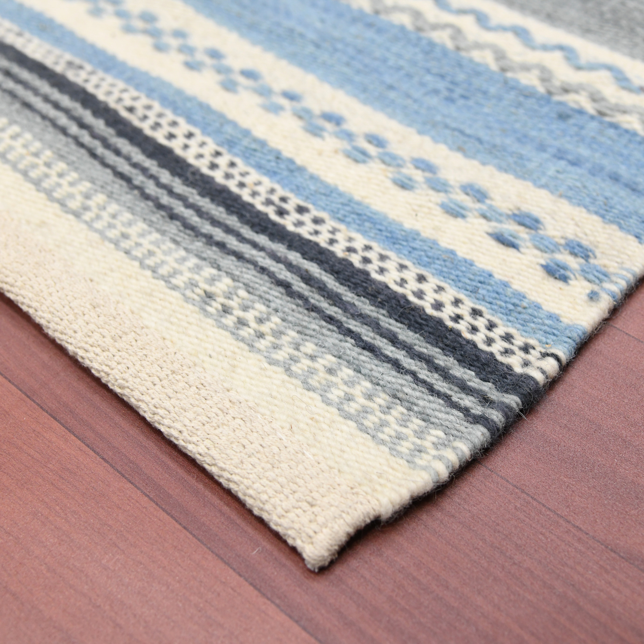 MONTE MON-2 WHITE BLUE Main Image