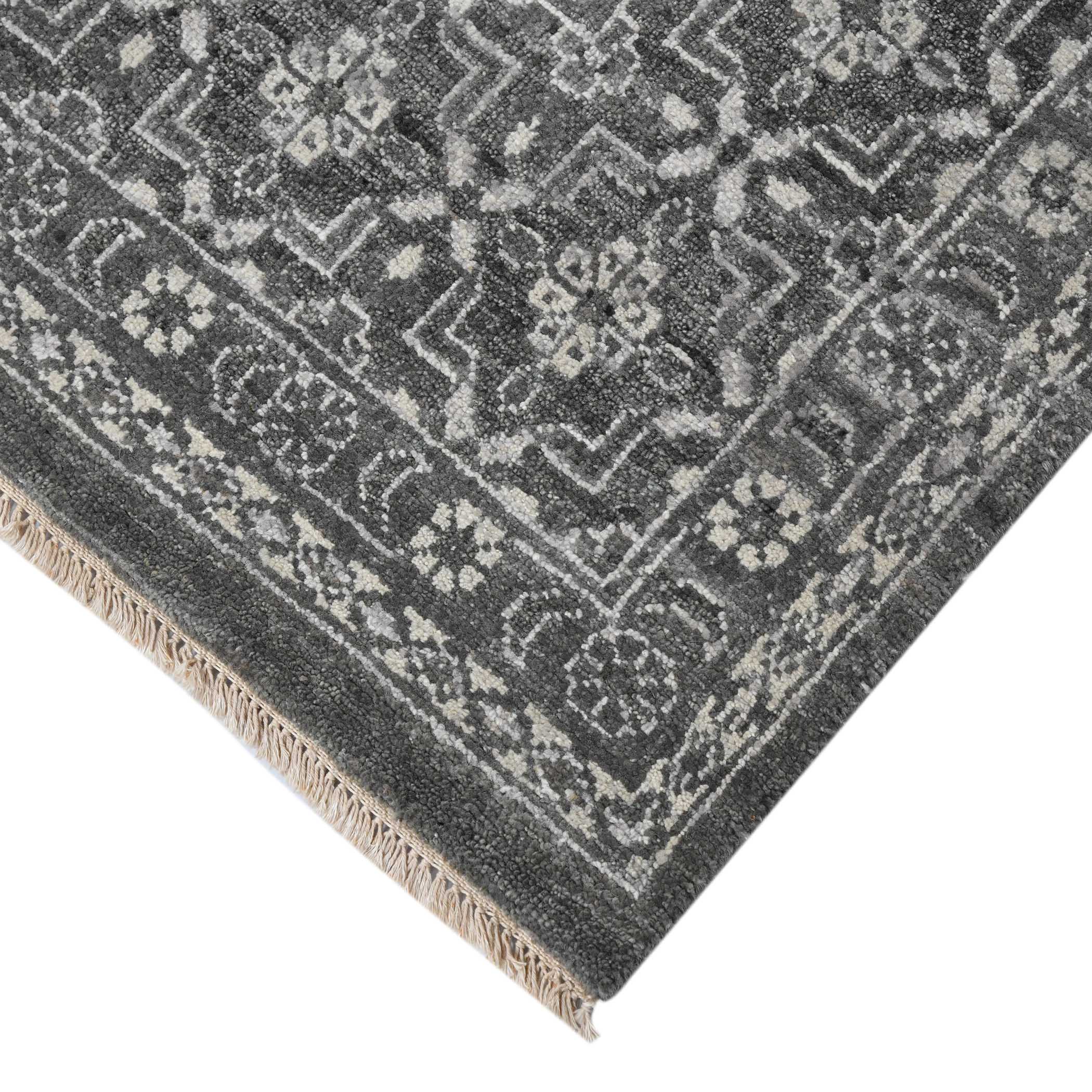 NUIT ARABE QA-32 GRAY BRIGHT GRAY Main Image